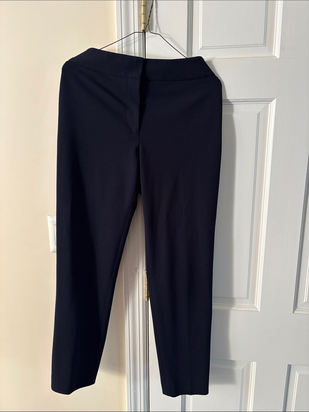 DKNY Black Cropped Ankle Pants